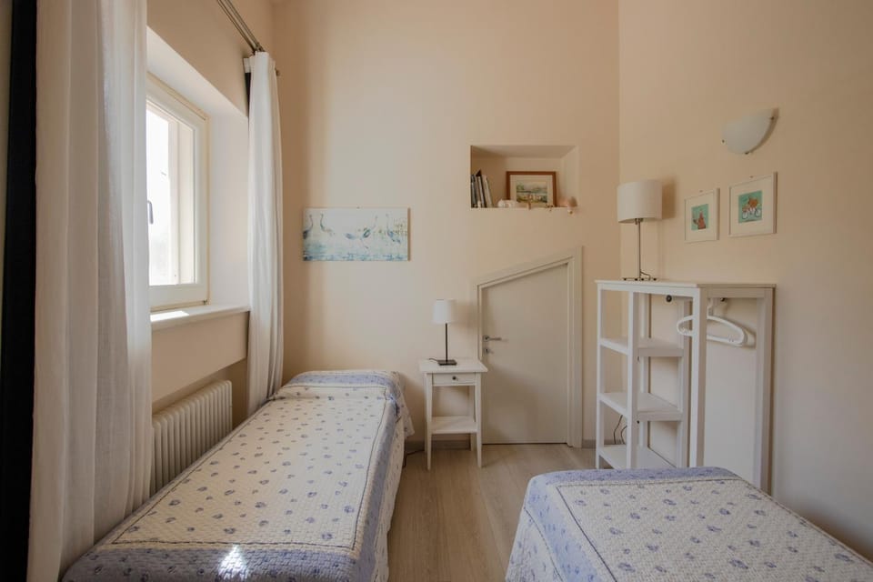 Property building, Living room, Bedroom
