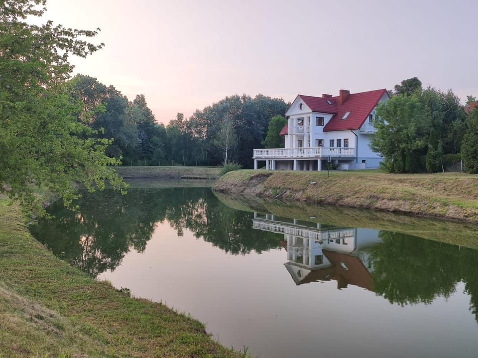 Property building, Day, Natural landscape, Garden