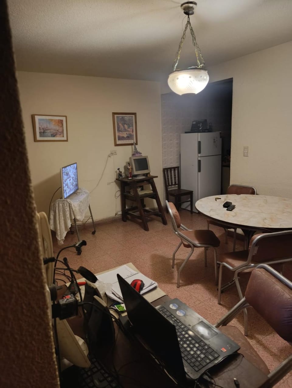 Seating area, Dining area