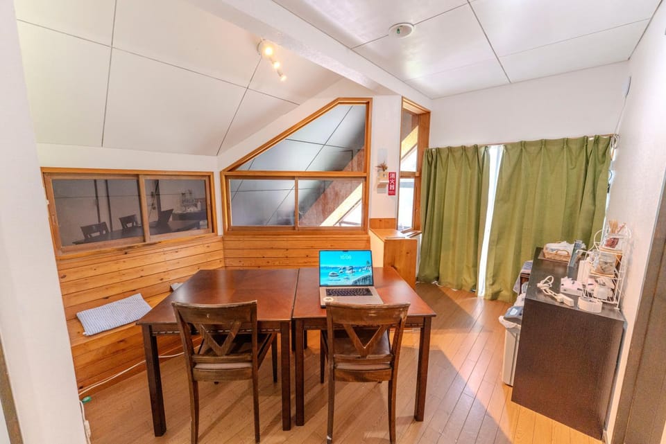 Retopia AIZU磐梯町ゲストハウス Bed and Breakfast in Japan