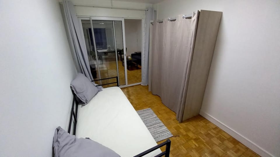 Bel Espace , Jardin Salon Cuisine 3 Chambres Apartment in Île-de-France