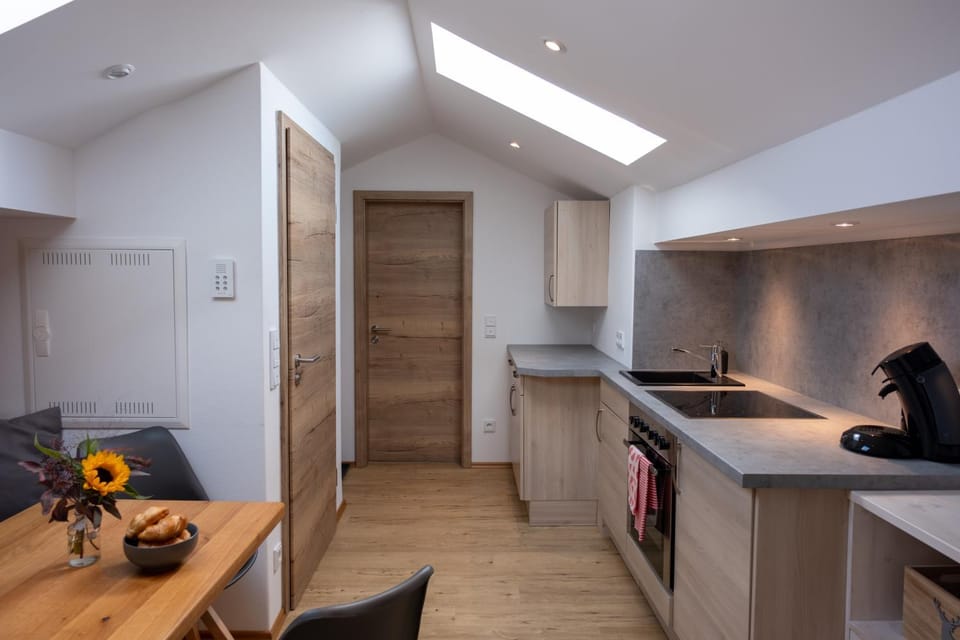 Seating area, kitchen