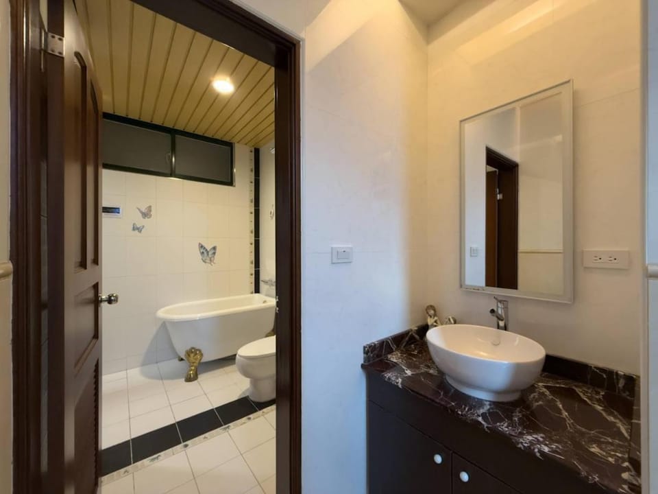 Ho Feng Private Hotel 電梯自助民宿 Vacation rental in Taiwan, Province of China