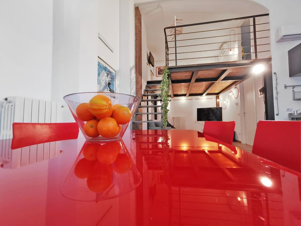 Living room, Photo of the whole room, Seating area, Dining area