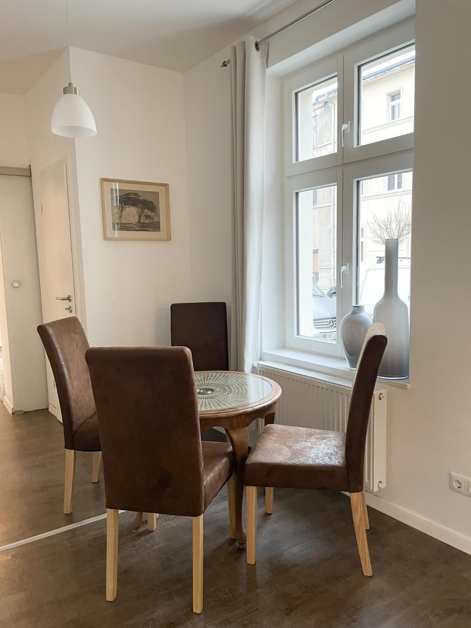 Seating area, Dining area