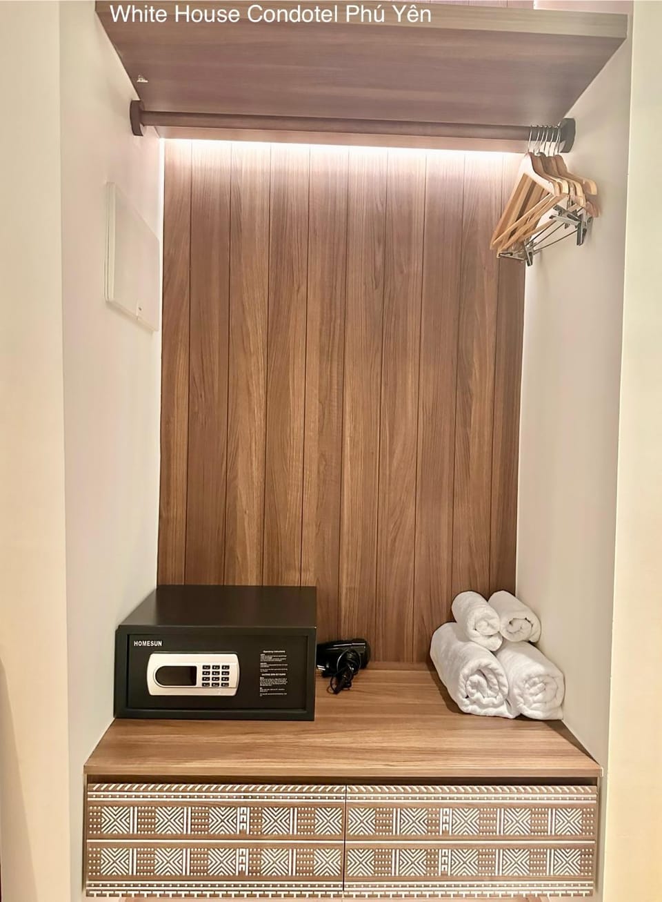 safe, wardrobe