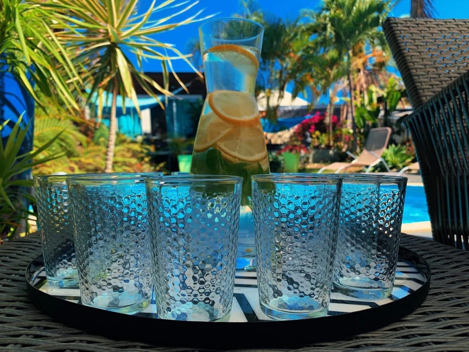 Pool view, Drinks
