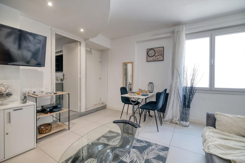Le COSY Toulouse 3 min de la Gare à pieds Parking gratuit ventilateur Apartment in Toulouse