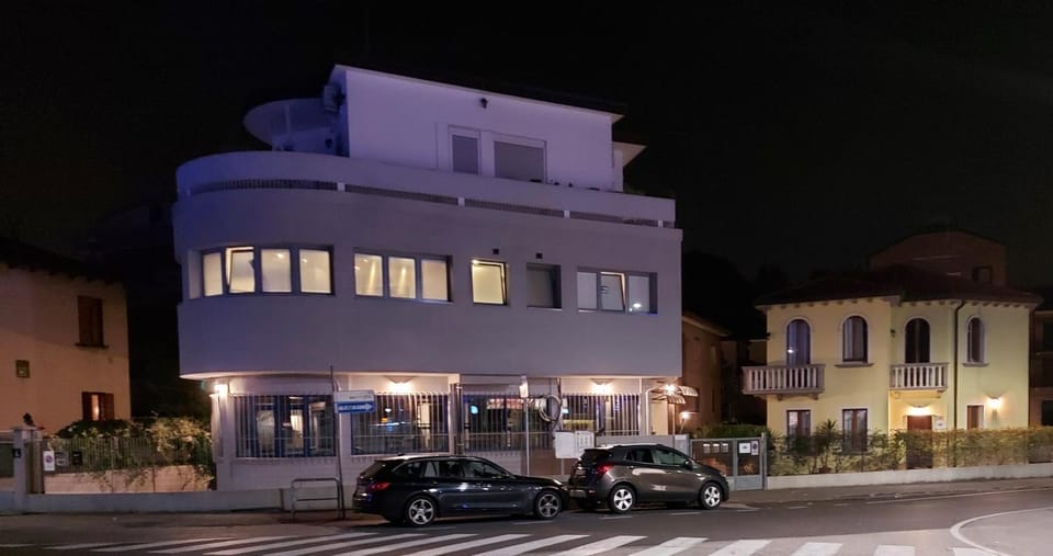 Property building, Street view, Parking