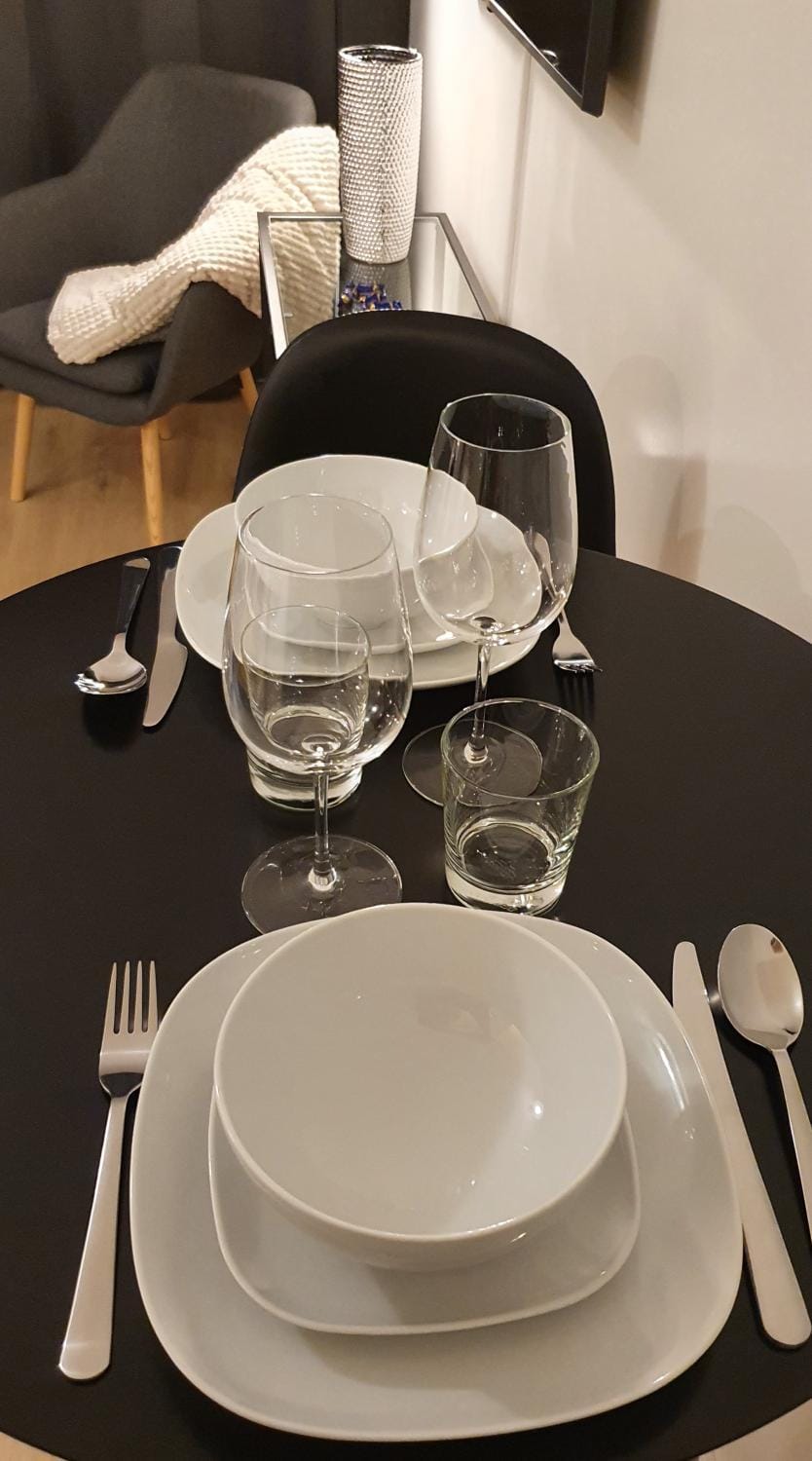 Food and drinks, Dining area