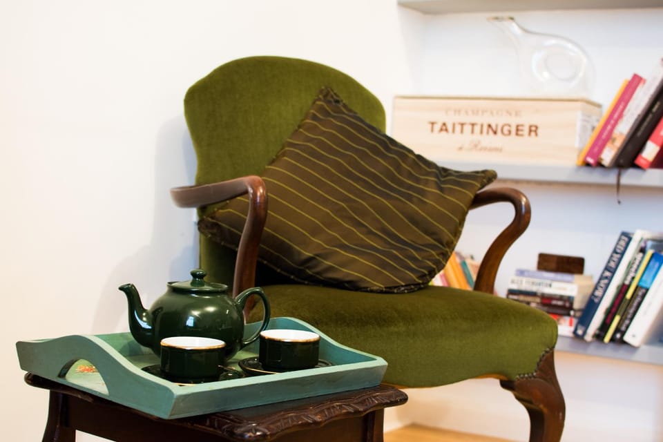 Characterful Abode with FREE parking. Apartment in Liverpool