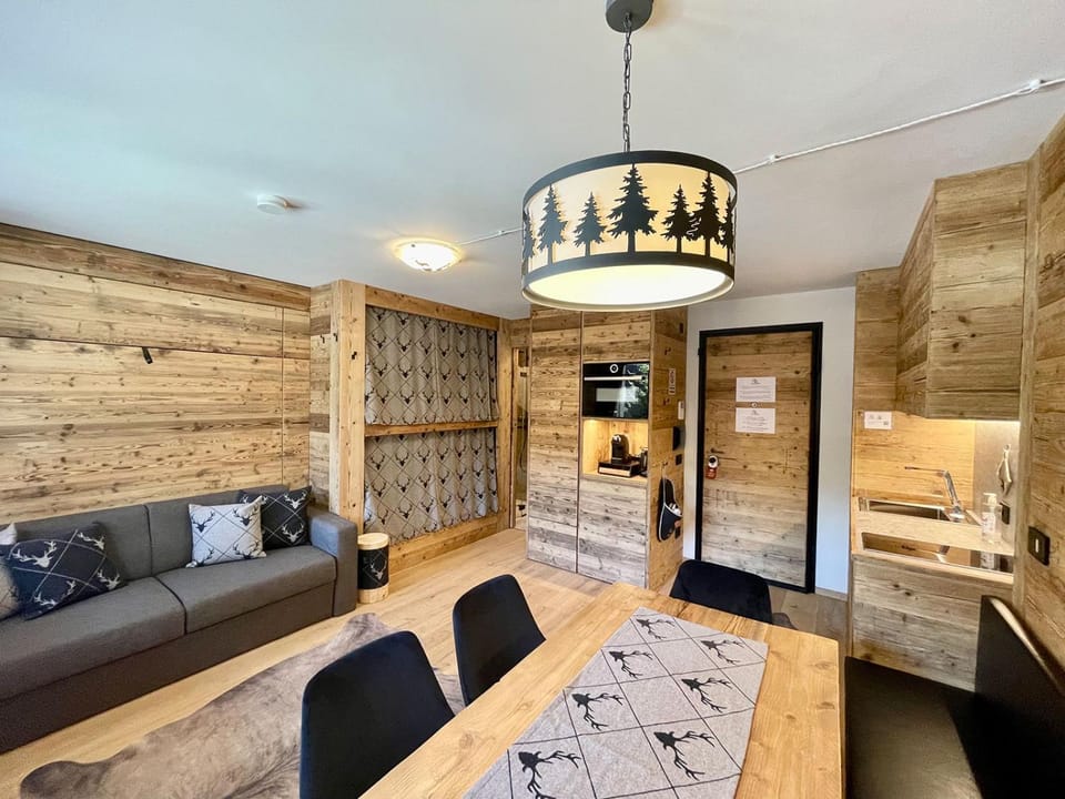 Coffee/tea facilities, Kitchen or kitchenette, Living room, Photo of the whole room