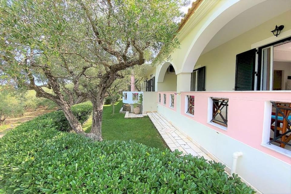 Property building, Garden