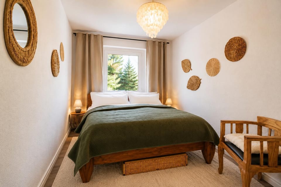Bed, Bedroom