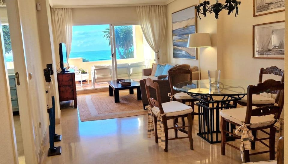 Holidays & Home Beachfront Neptuno I, Sea Views,Pool,Garden, Elviria Apartment in Marbella
