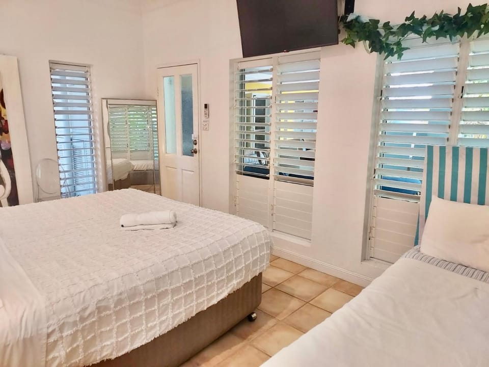 TV and multimedia, Bedroom