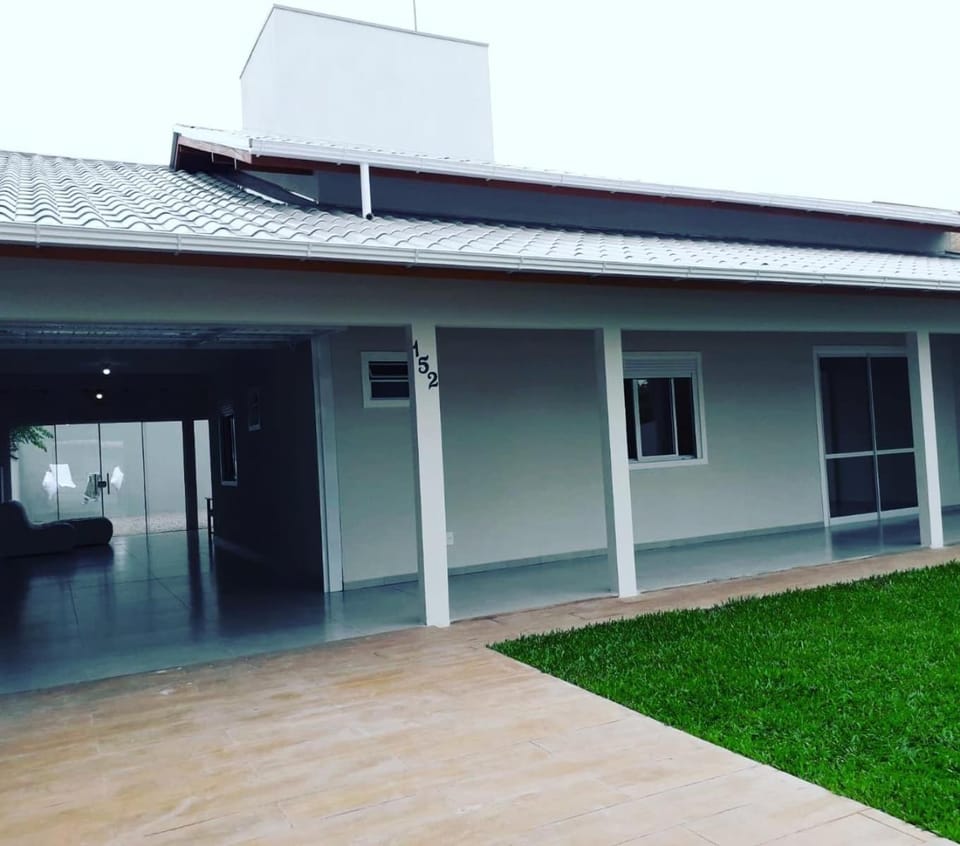 Praia do Sonho House in Florianopolis