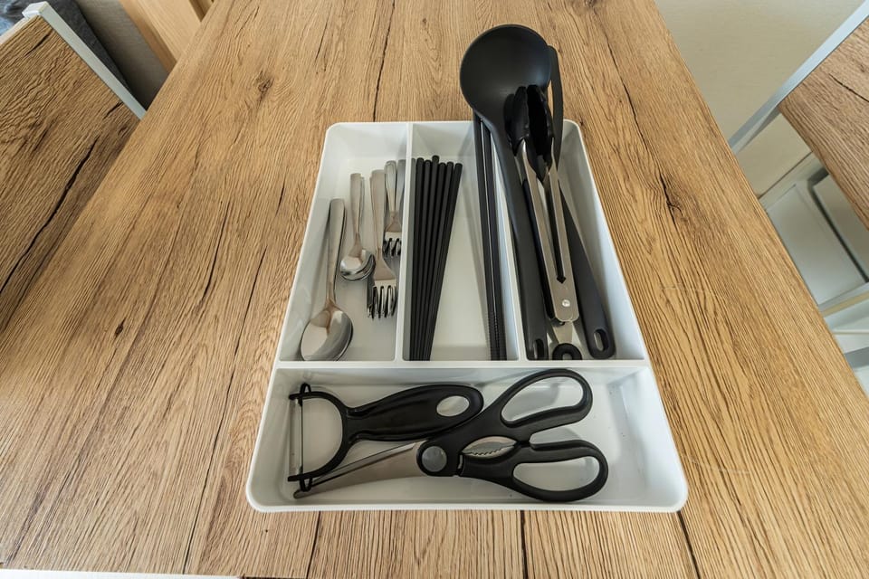 Kitchen or kitchenette, kitchen