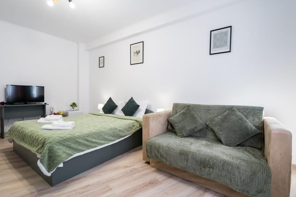 Flower's Bed and Breakfast in Bucharest