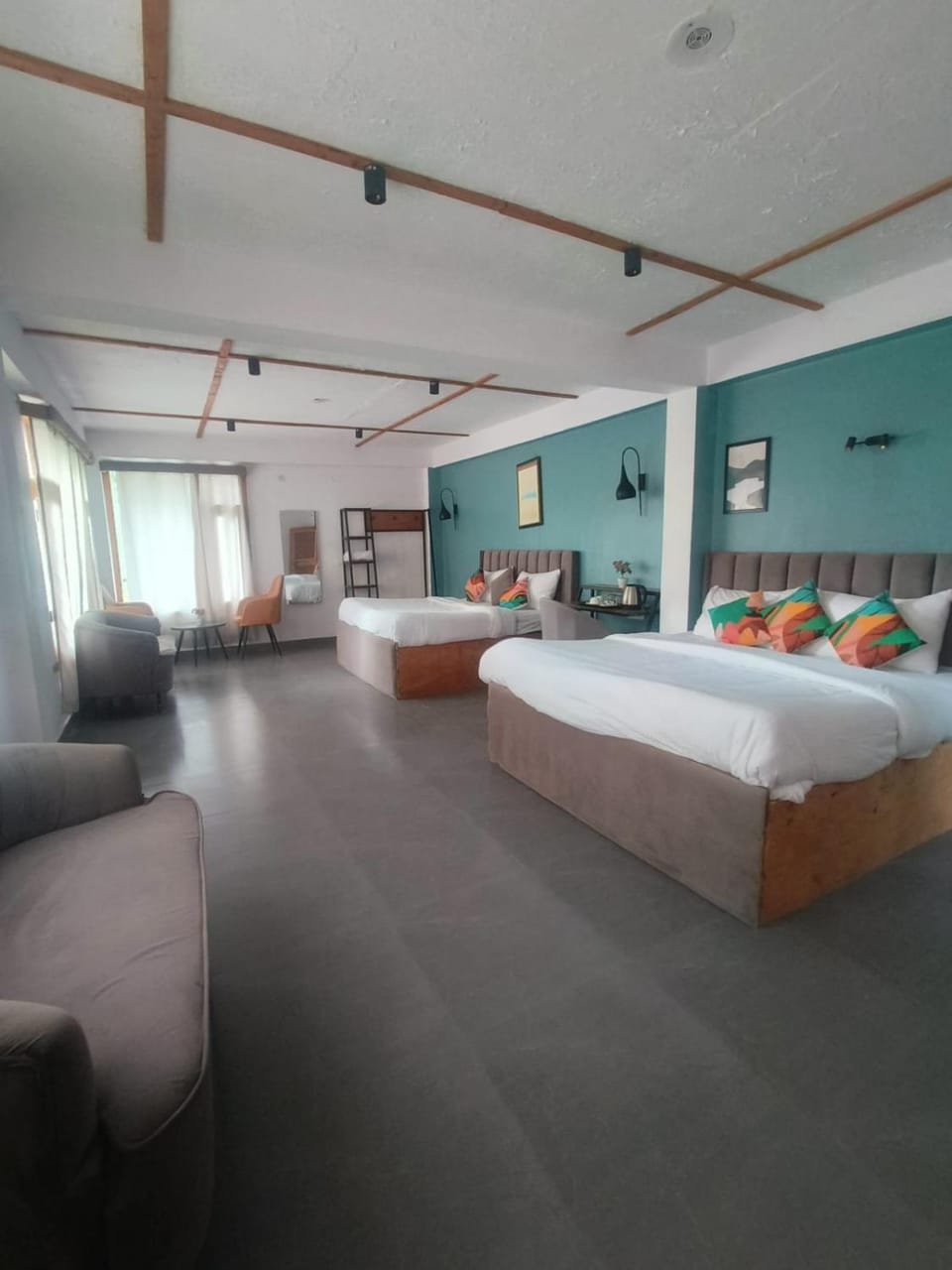 Peppy Nomads Luxuria Hotel in Himachal Pradesh