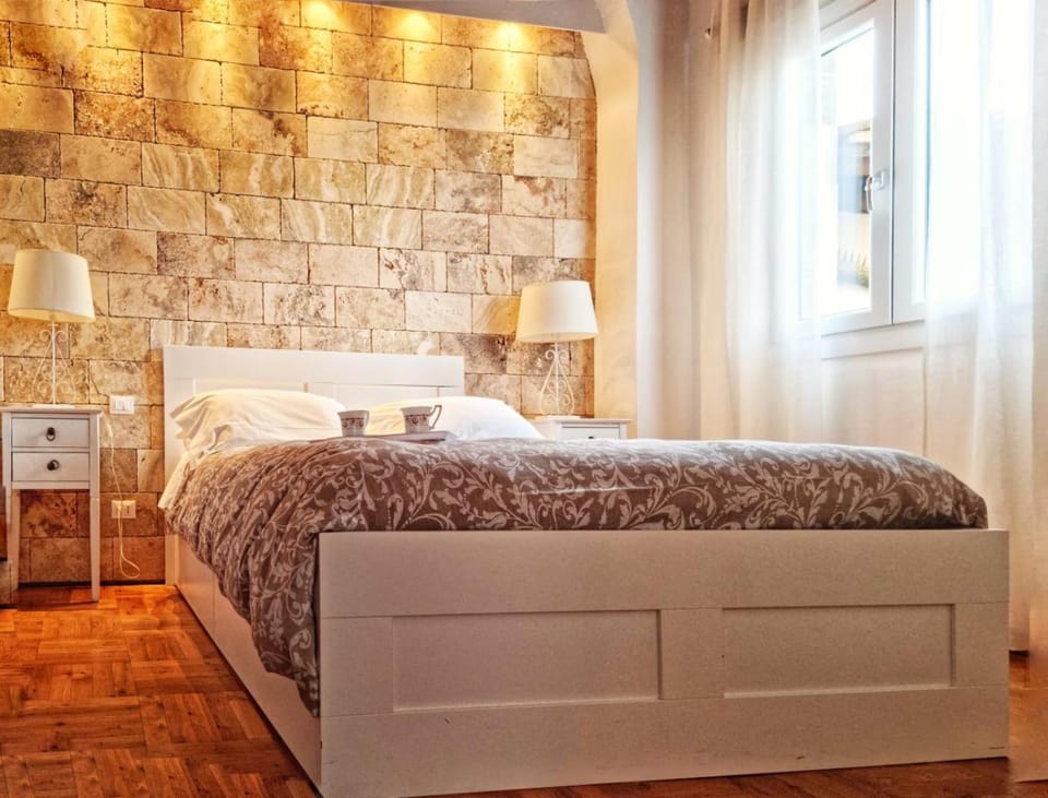 Appartamento San Frediano Apartment in Florence
