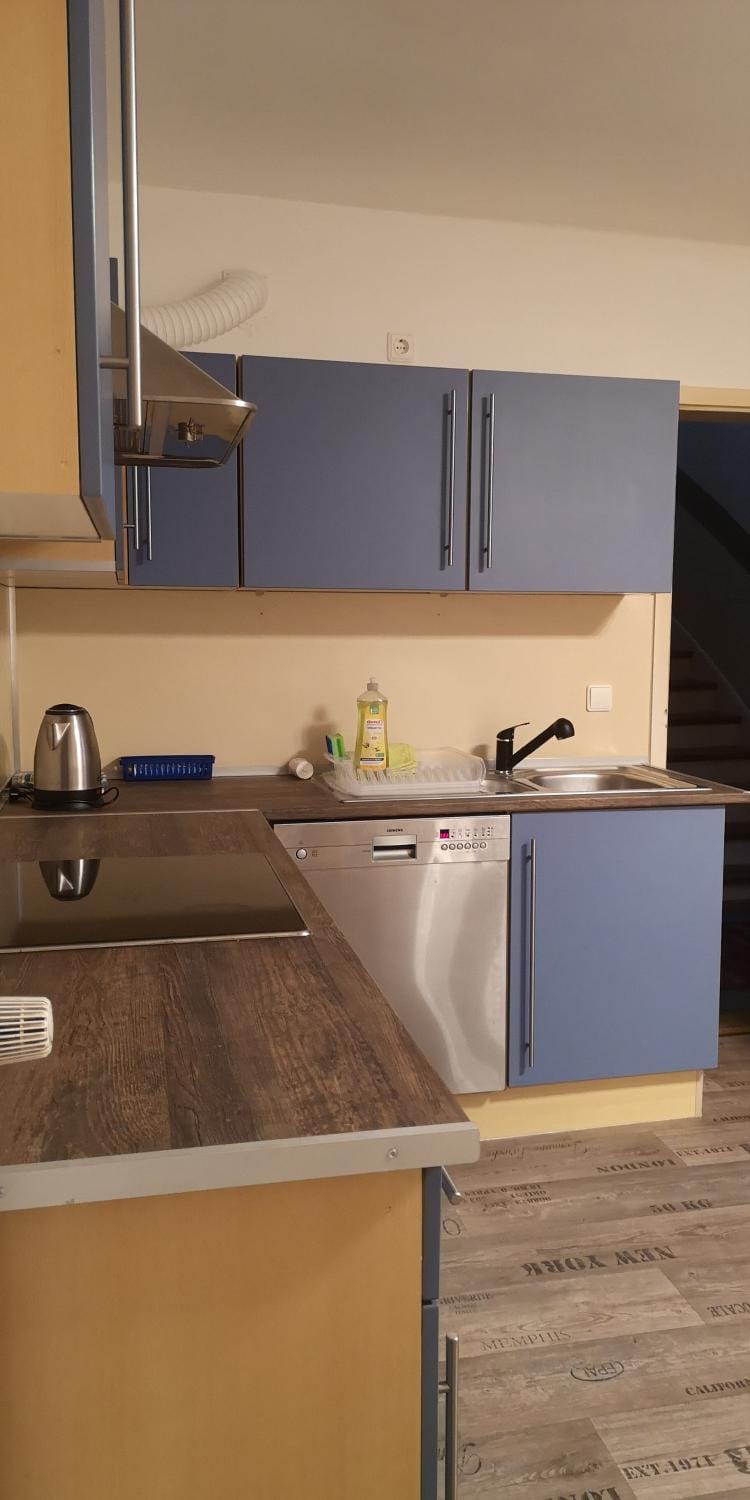 Kitchen or kitchenette, Kitchen or kitchenette