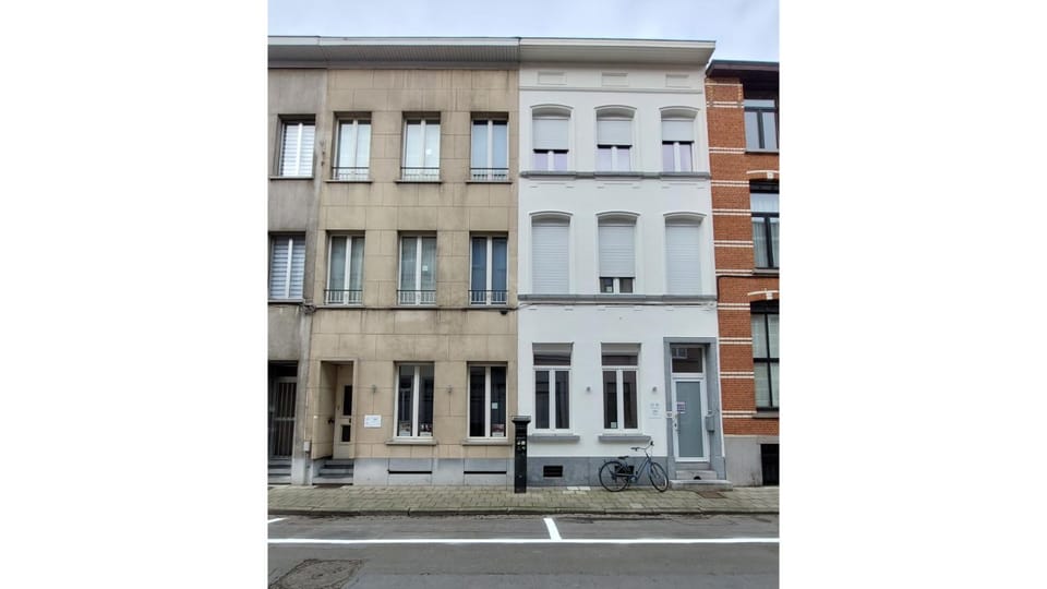 Property building, Dining area, Street view