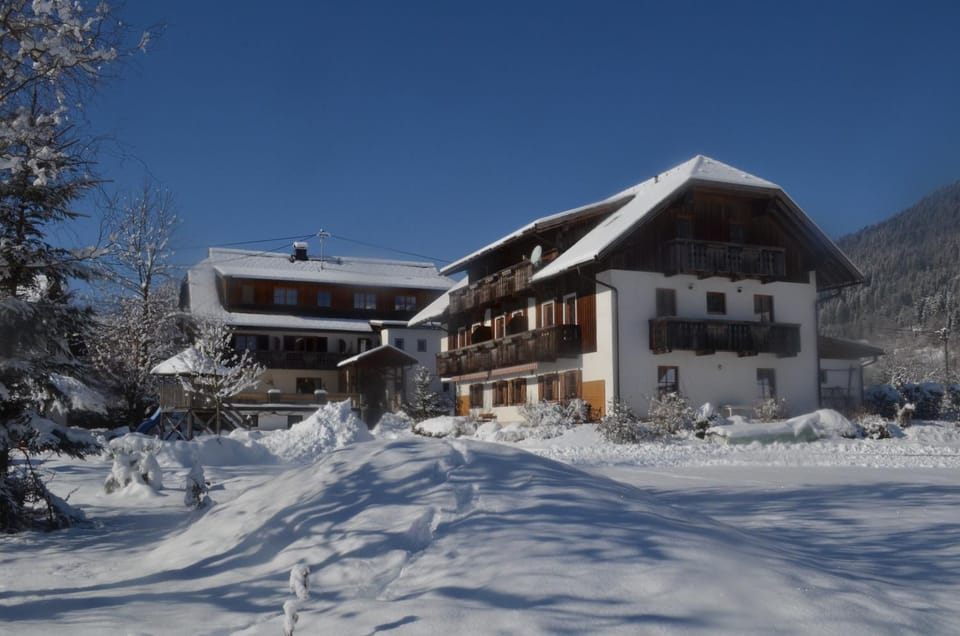 Property building, Facade/entrance, Winter