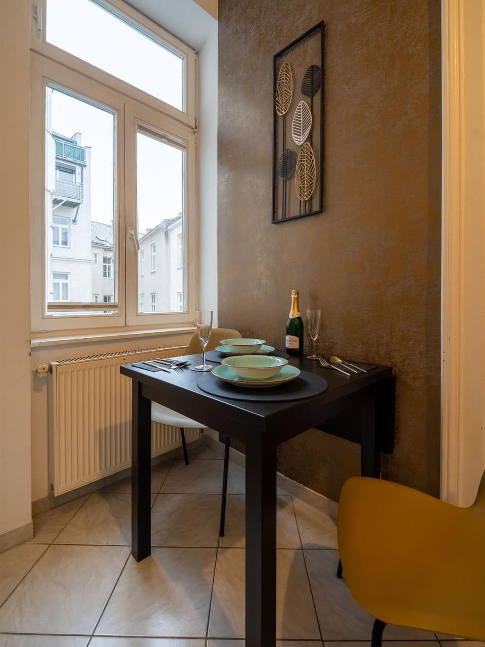 Decorative detail, Dining area