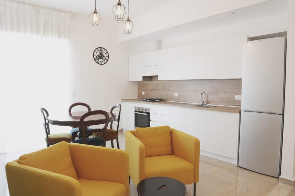 Kitchen or kitchenette, Living room, Dining area