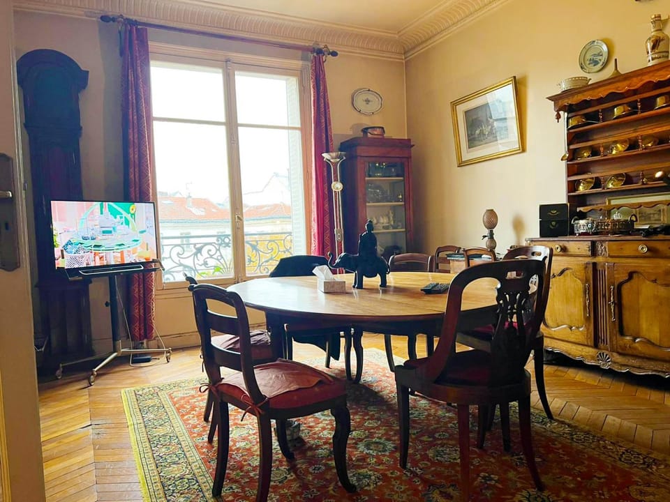 beautiful flat in the center of Paris 6 th district Apartment in Paris