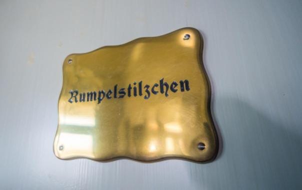 Logo/Certificate/Sign