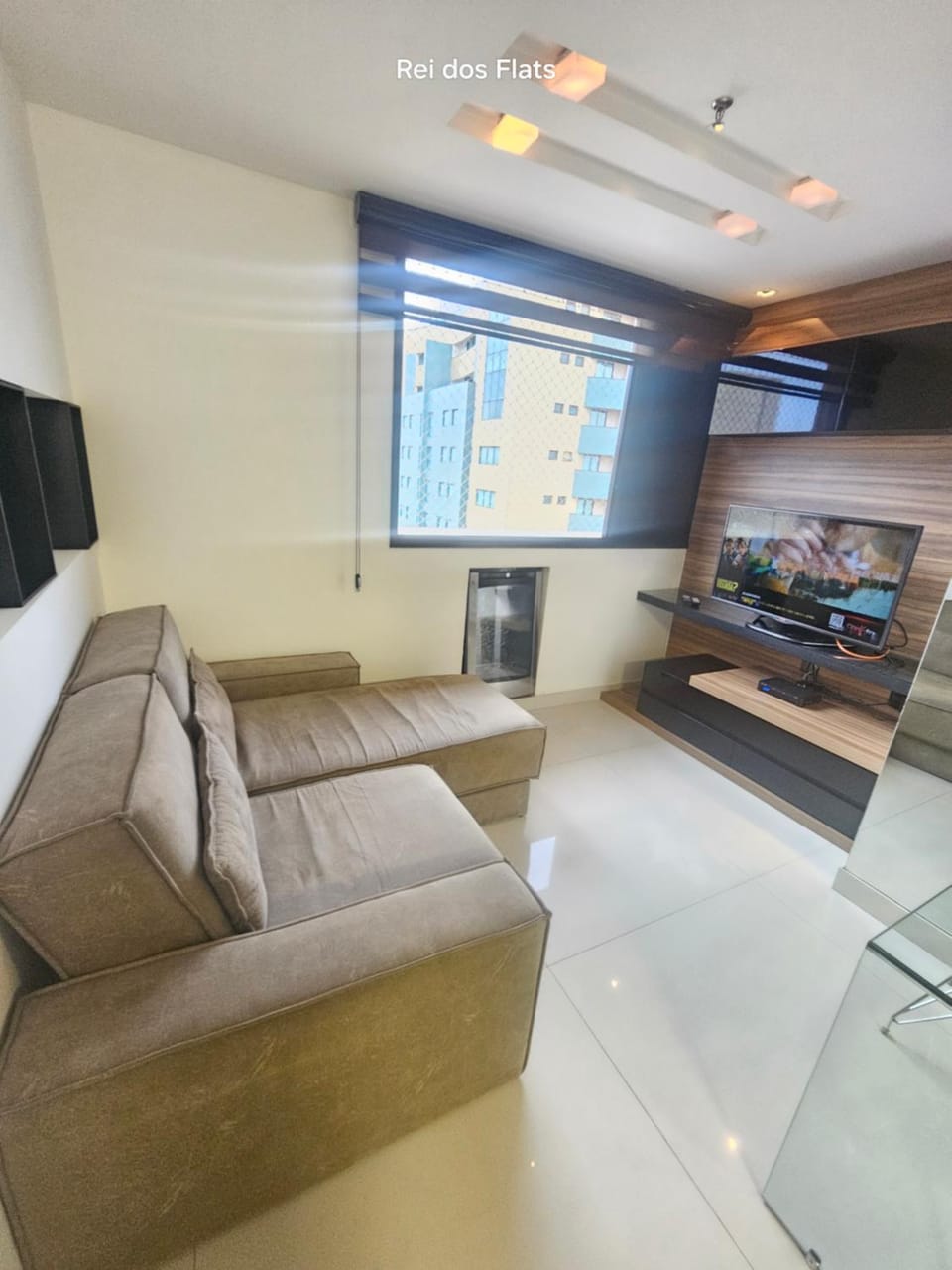 TV and multimedia, Kitchen or kitchenette, Living room