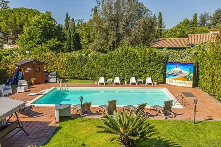 Garden view, Pool view