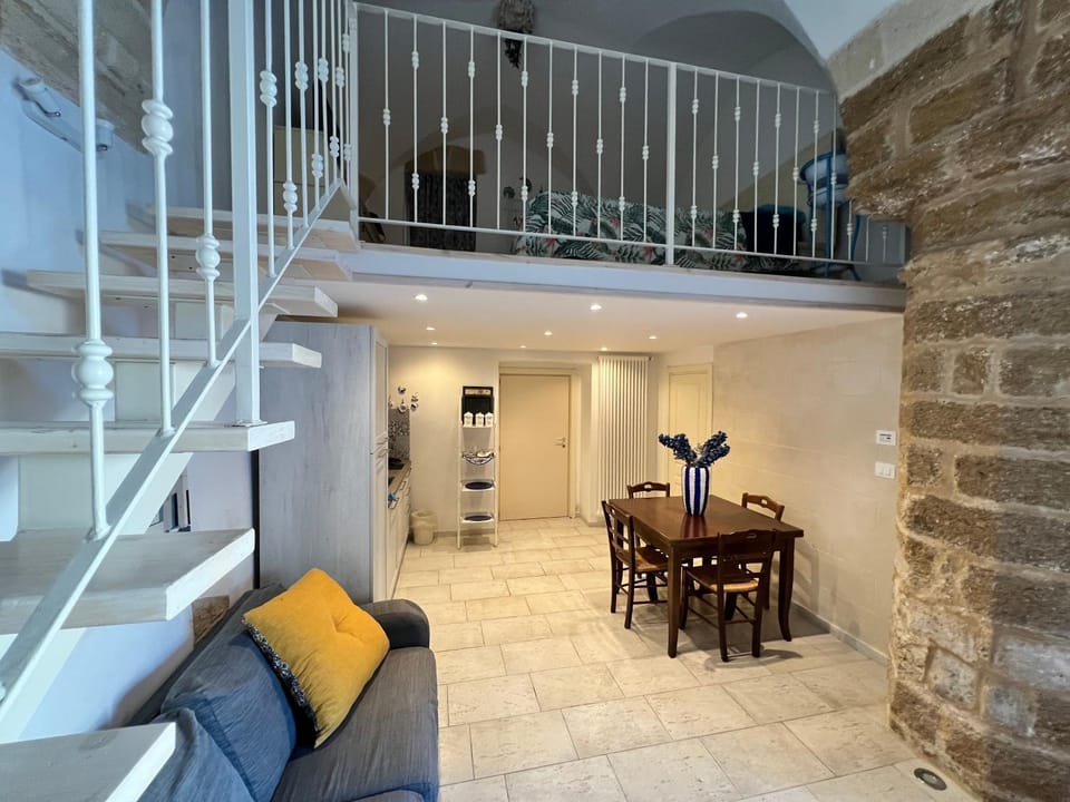 Handy Suite Idromassaggio Apartment in Brindisi