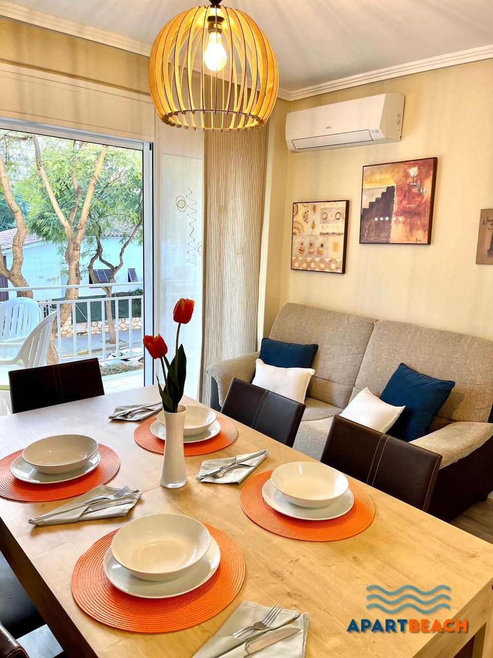 Dining area, Garden view