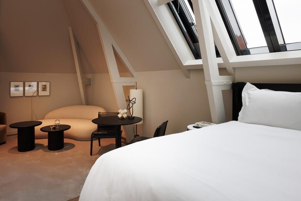 Living room, Bedroom