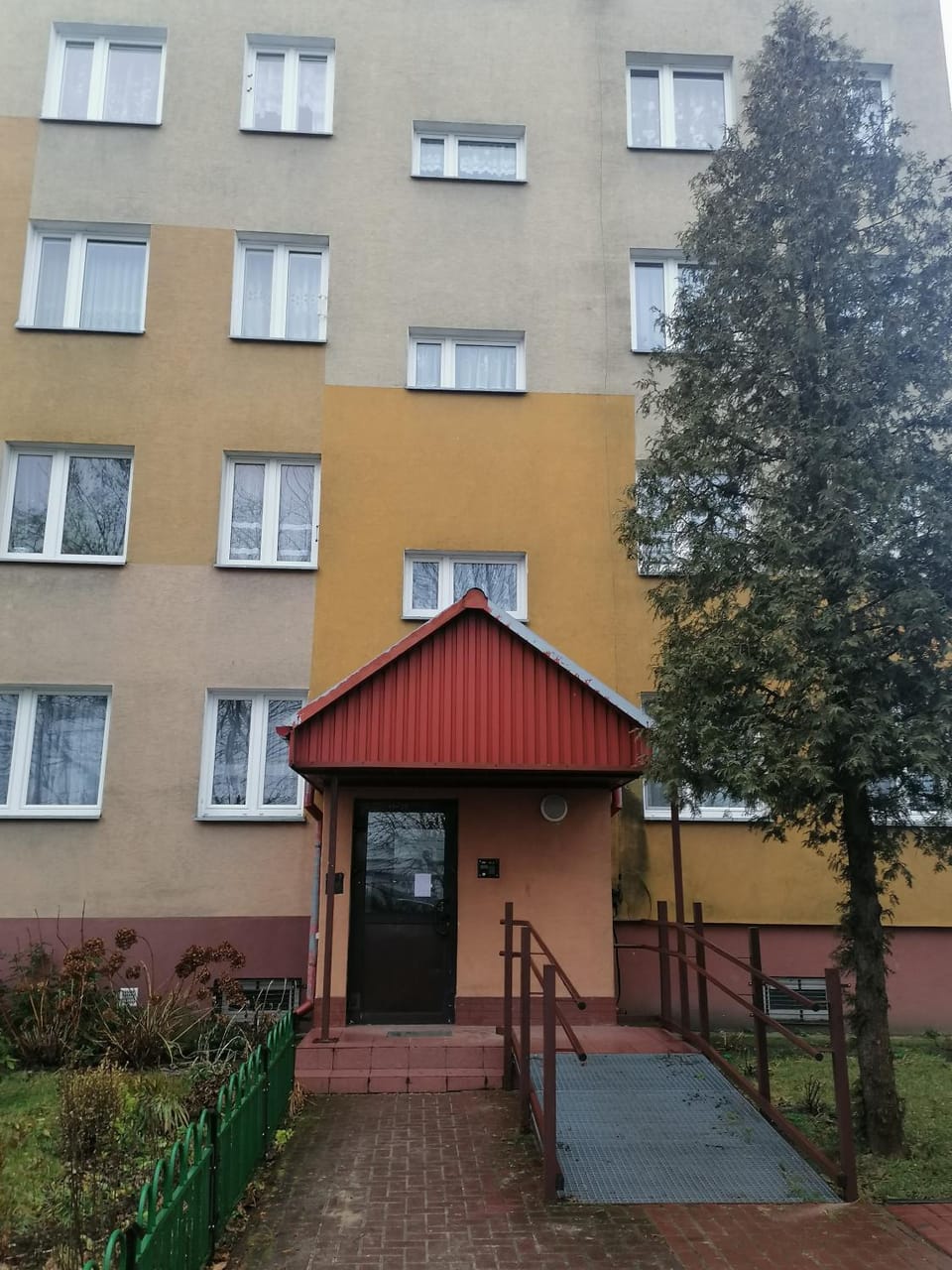 Property building, Facade/entrance