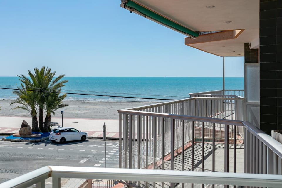 Apartment with stunning sea views Apartment in Santa Pola