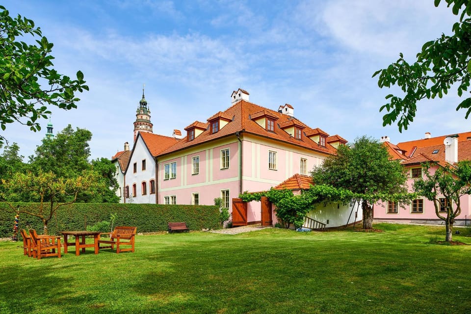 Property building, Garden