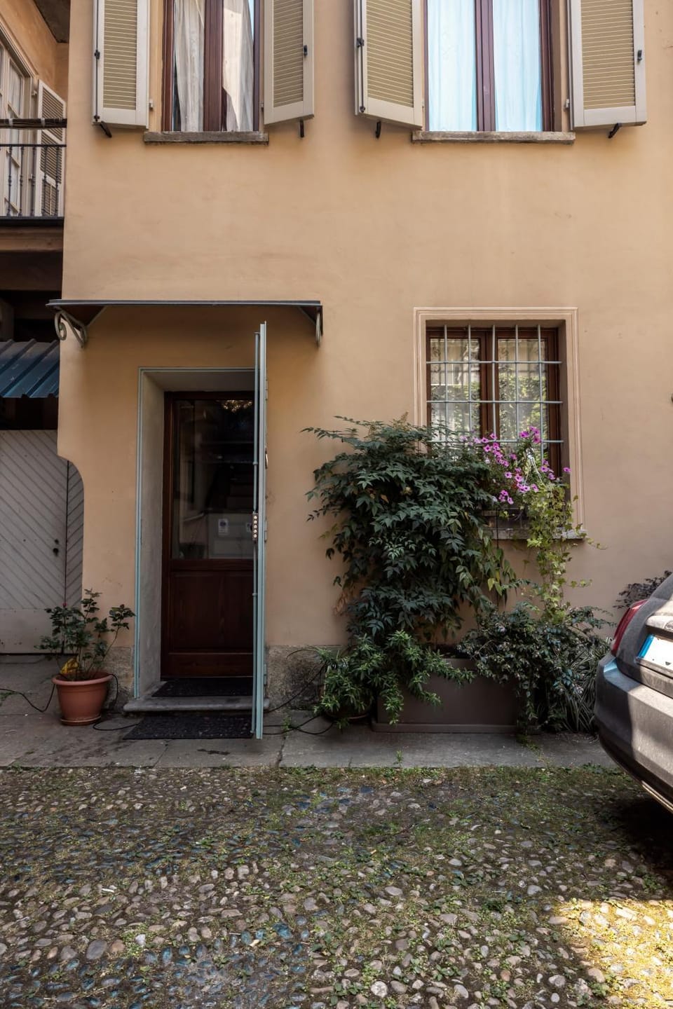 Day, Neighbourhood, Street view