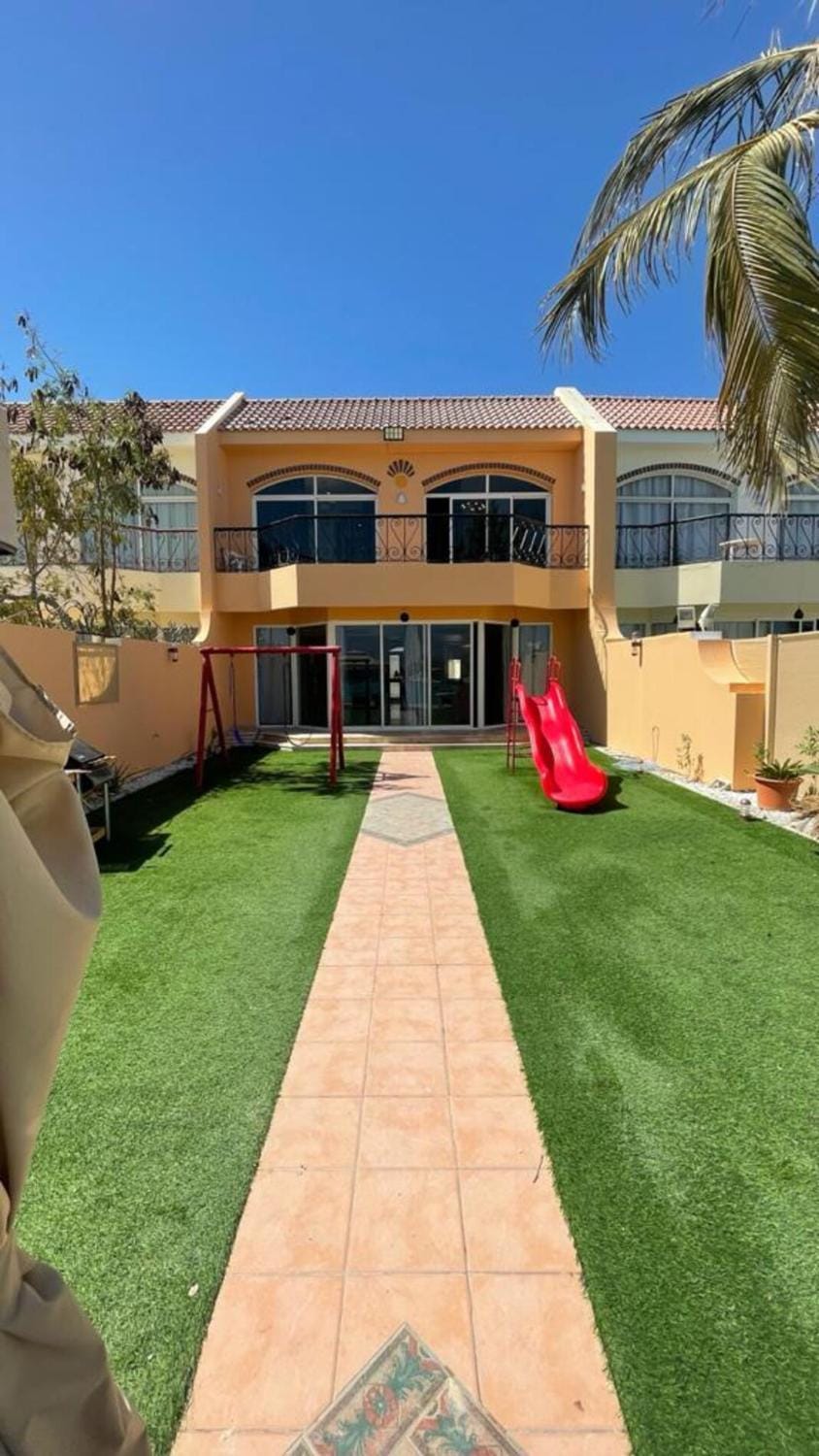 Property building, Garden