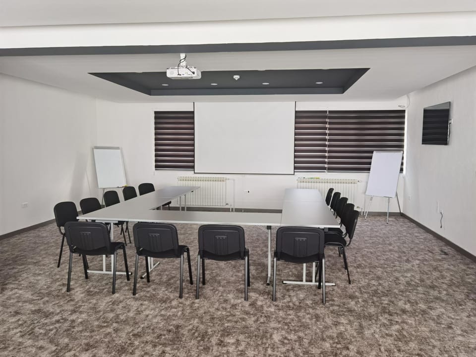 Meeting/conference room