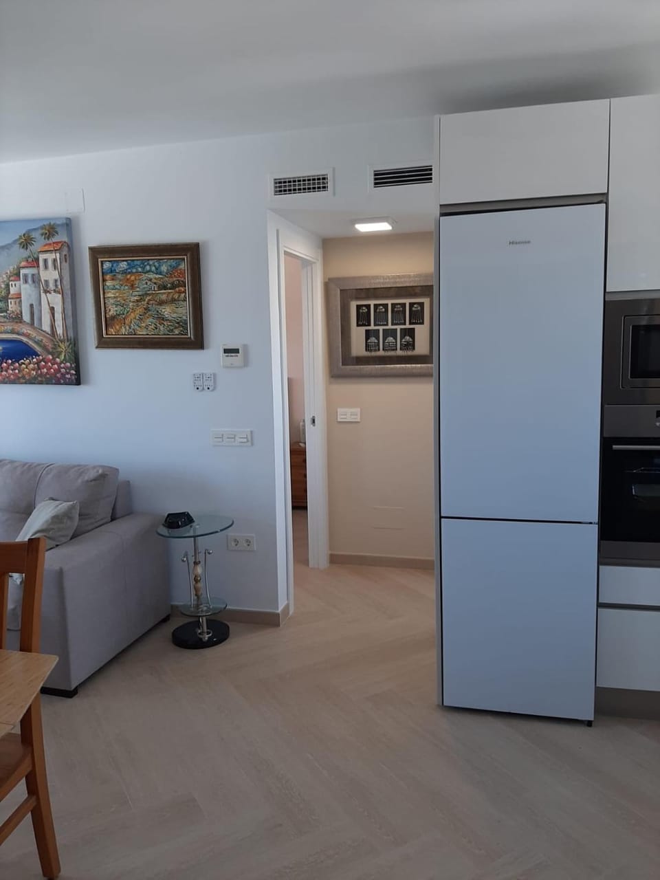 Kitchen or kitchenette, Seating area