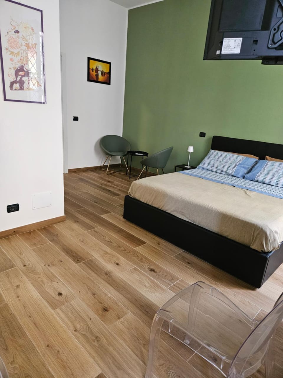 Locazione Turistica San Giovanni, via Voghera Bed and Breakfast in Rome