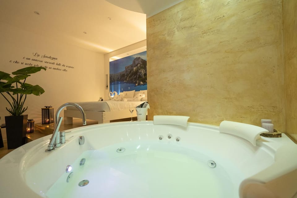 Hot Tub, Hot Tub, Bathroom, Bath
