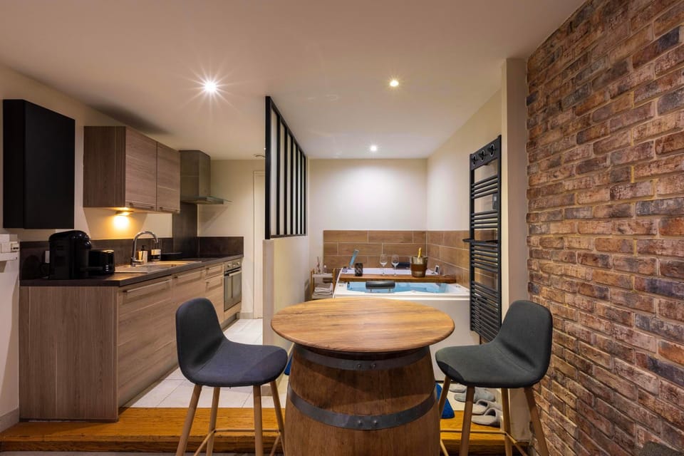 Au Spa de LLEA Apartment in Avignon