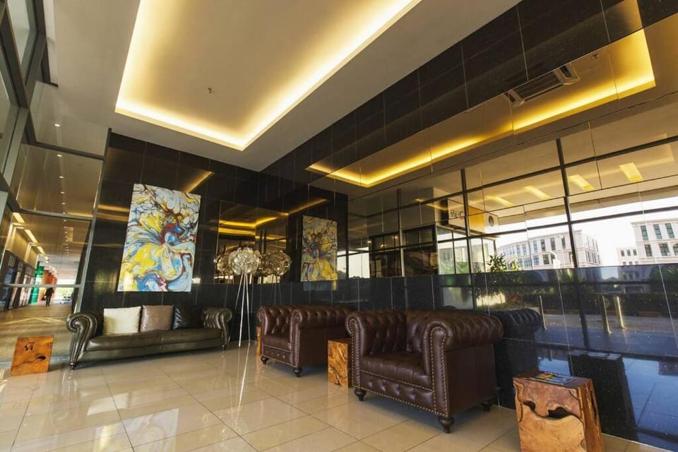 Smart Stay for 4 at Vivacity Megamall Apartment in Kuching
