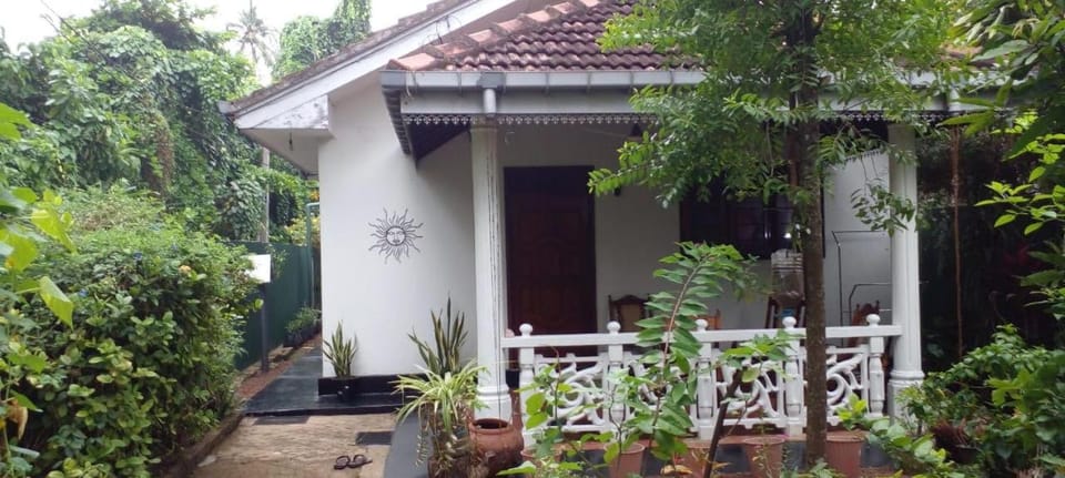 Suveniya Villa House in Hikkaduwa
