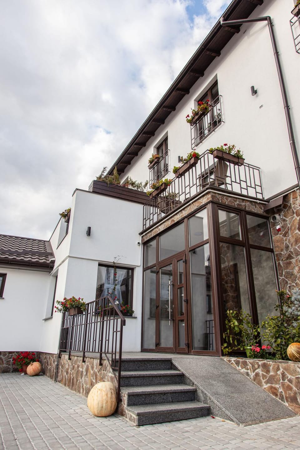 Property building, Facade/entrance